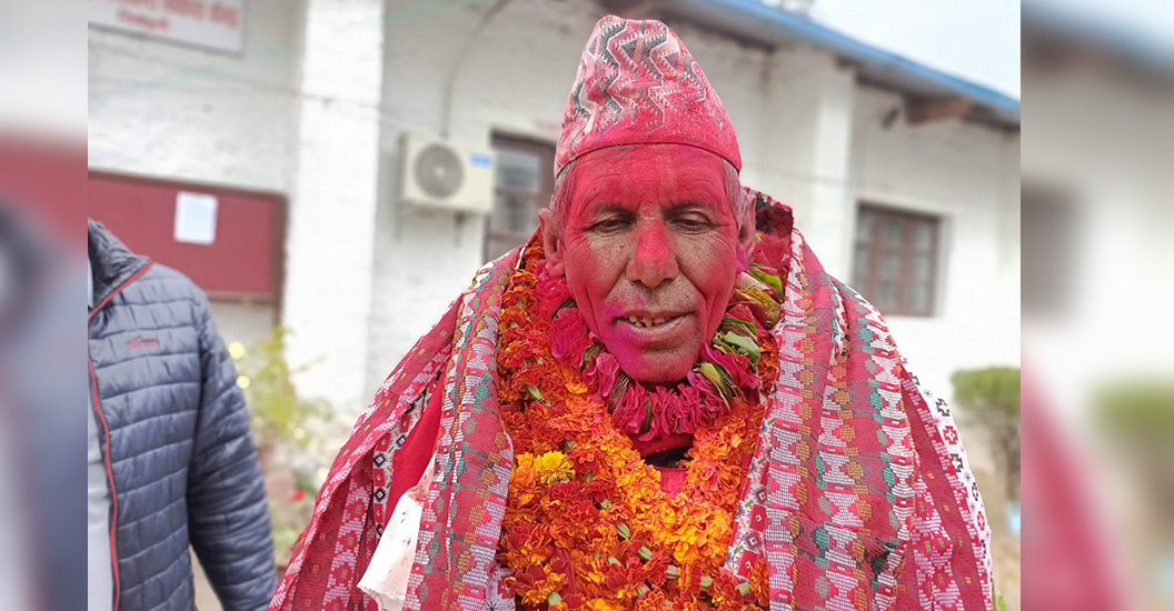 सिन्धुलीमा ‘मिनी नगर’ निर्वाचन- कांग्रेस माओवादी गठबन्धन हराउँदै एमालेका देवकोटा विजयी