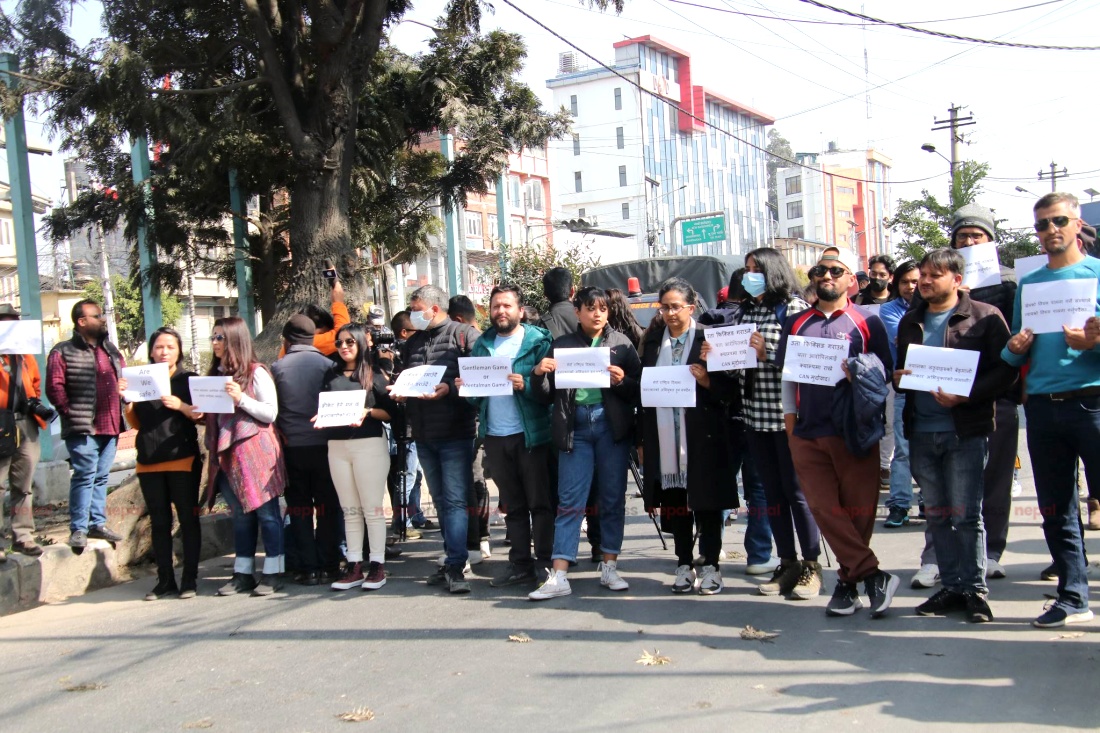 ट्विटे अभियन्तालाई प्रश्न- सन्दीपमाथि फैसला सुनाउने अदालतले कि सडकले ?