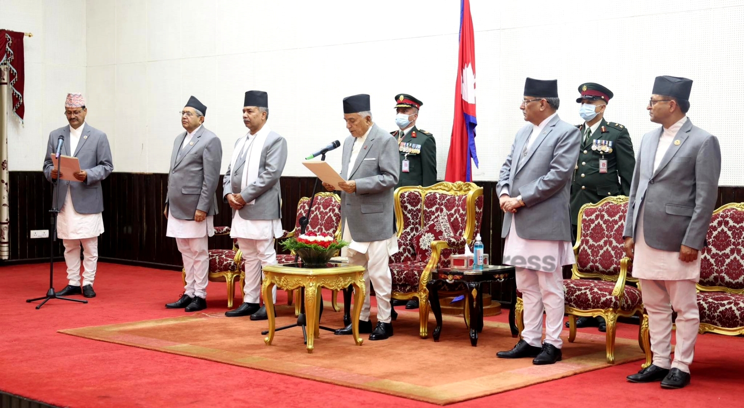 प्रधानमन्त्री प्रचण्डले गरे आठौं पटक मन्त्रिपरिषद् विस्तार, परराष्ट्रमन्त्रीमा एनपी साउदले लिए शपथ